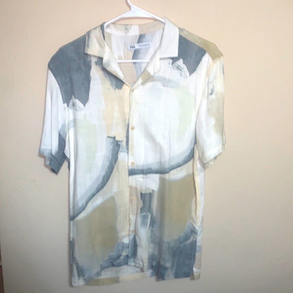 Zara casual shirt Desing Medium size